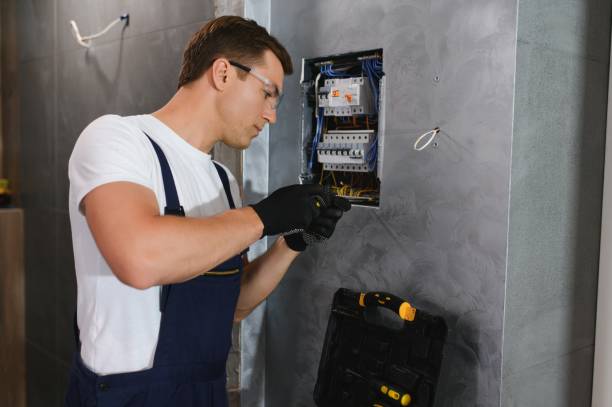 Best Licensed Electrician  in Grundy Center, IA